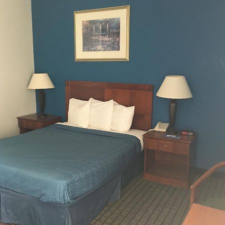 Rodeway Inn غرينفيلد المظهر الخارجي الصورة