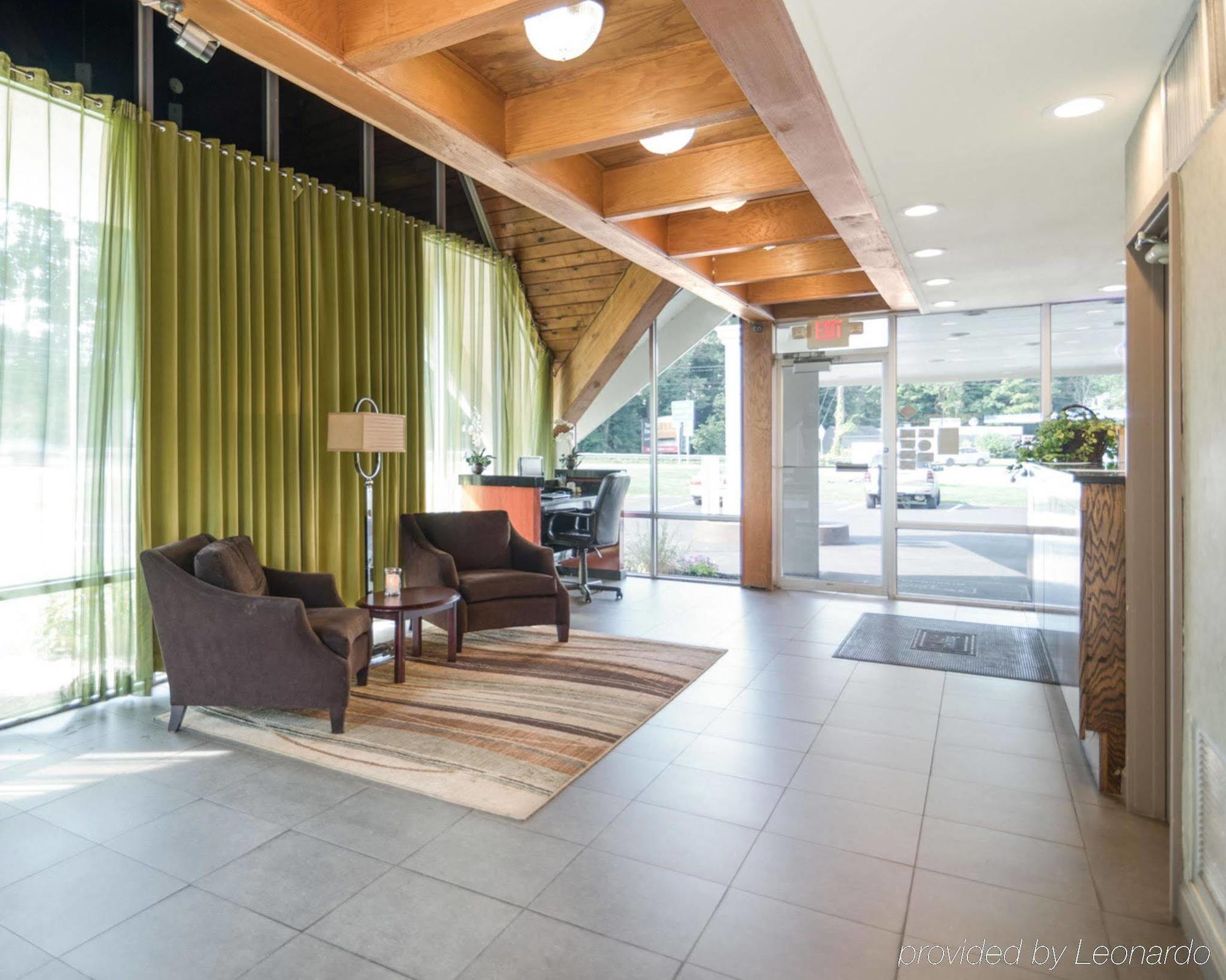 Rodeway Inn غرينفيلد المظهر الخارجي الصورة