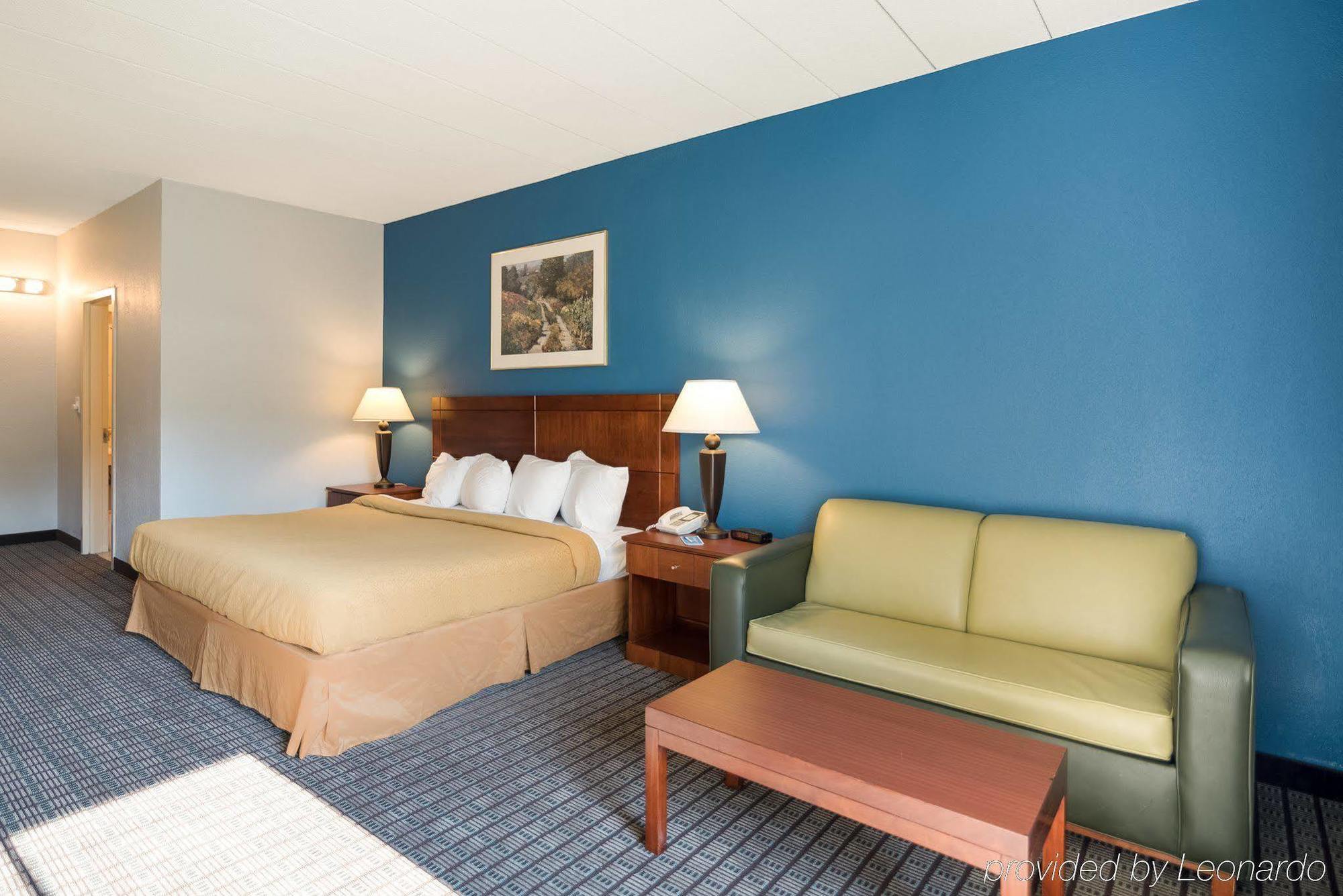 Rodeway Inn غرينفيلد المظهر الخارجي الصورة