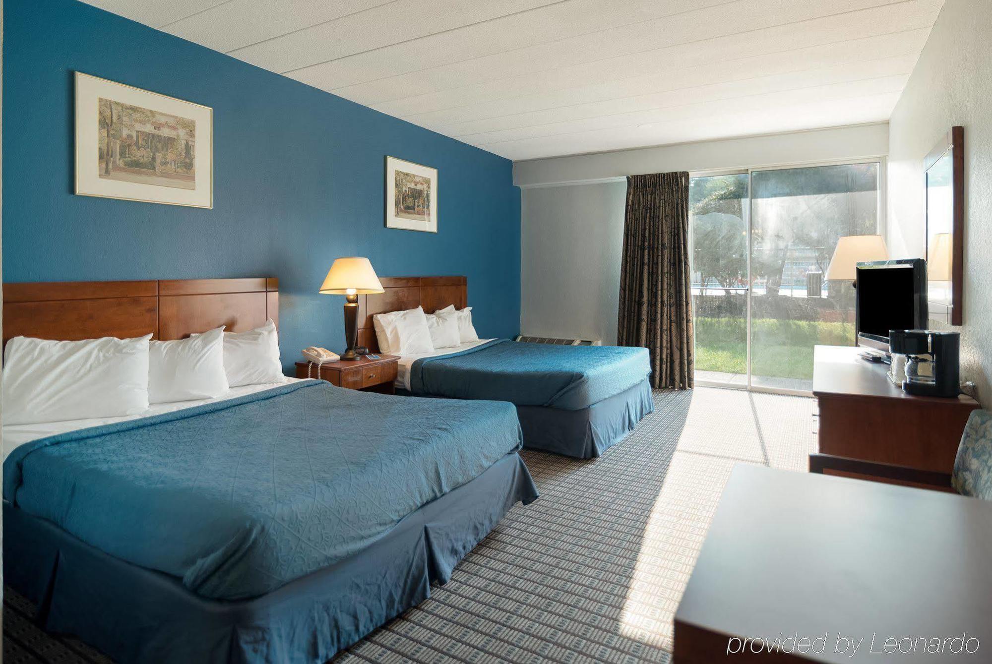 Rodeway Inn غرينفيلد المظهر الخارجي الصورة